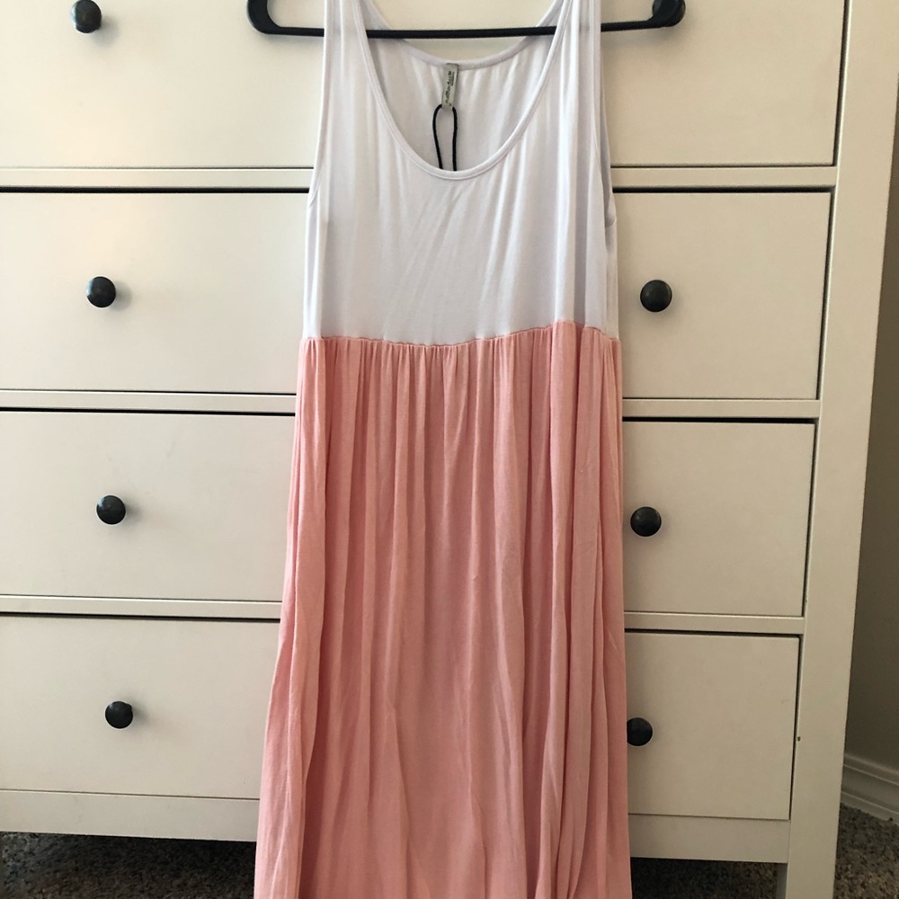 Medium maternity maxi dress EUC